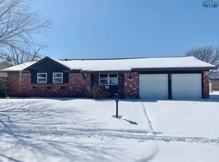 4044 Hooper Dr, Wichita Falls, TX 76306