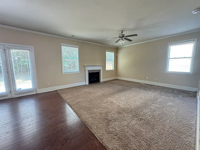 4 bed, 2.5 bath, 2714 sqft, $2,100 — Photo 4