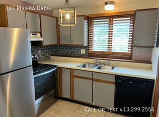 127 Riviera Dr, Agawam, MA 01001