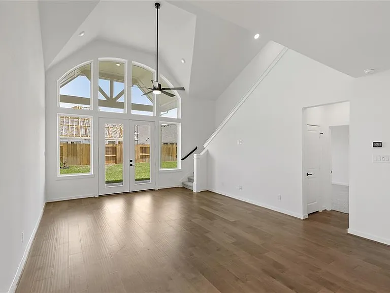 10623 Hidden Rock Dr — Photo 2