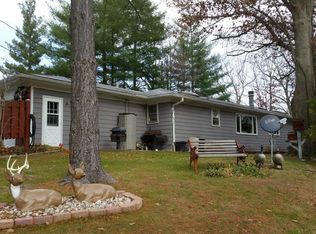 2 Lakewood Dr, Paris, IL 61944