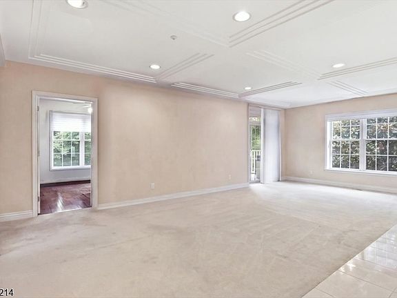 4th image of 1218 Hamilton Dr BLDG washi #218