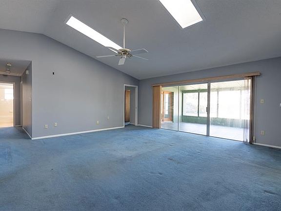 3rd image of 4464 Trescott Dr