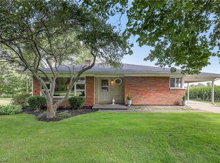 5733 State Route 212 NE, Mineral City, OH 44656