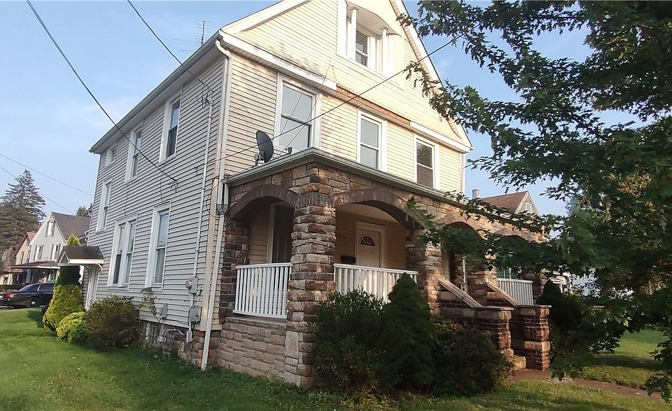 1st image of 2505 Elyria Ave