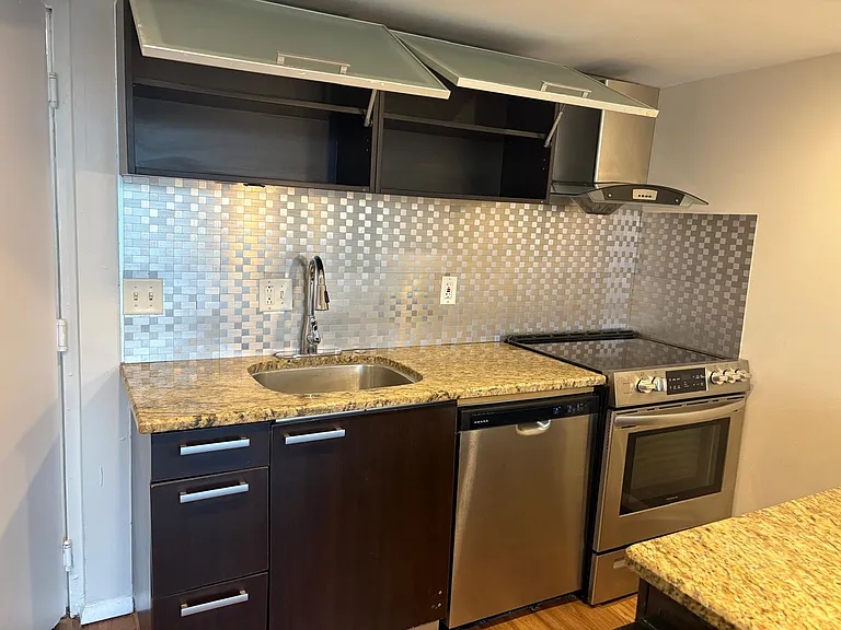701 S Madison Ave #309 — Photo 35