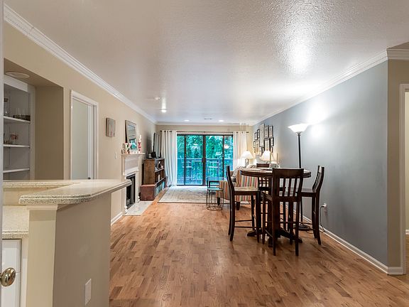 5th image of 4112 Pine Heights Dr NE #4112