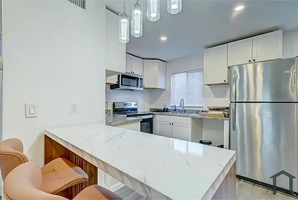 6104 Whiskey Creek Dr #1 — Photo 5