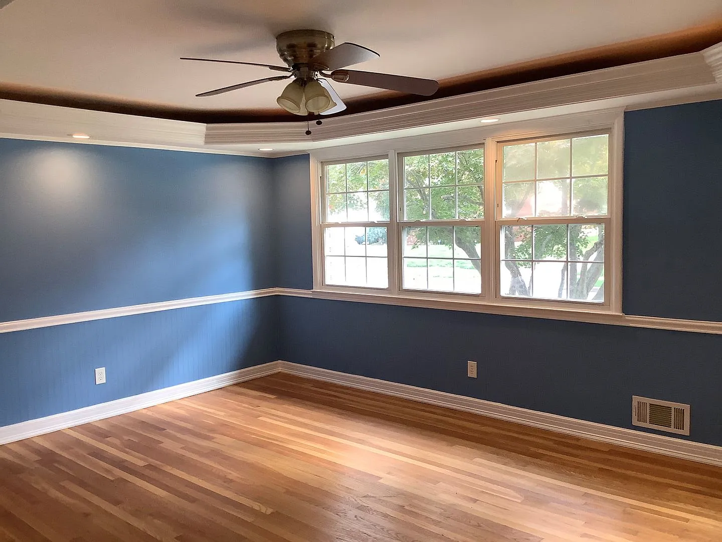 Room to Spread Out! 5BR/3BA Home with Finished Lower Level and Large Yard — Photo 3