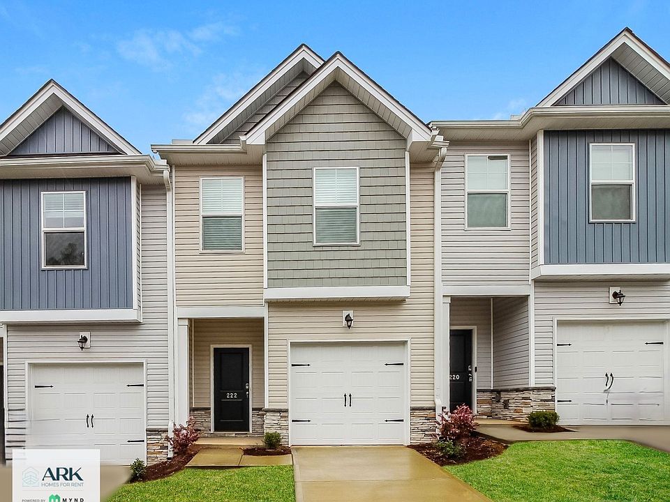 1st image of 4 Oak Rose Dr