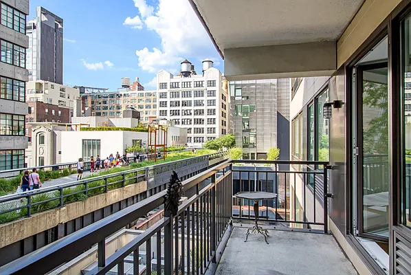 Rented by Compass | media 14