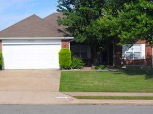 2583 Victoria St, Springdale, AR 72764