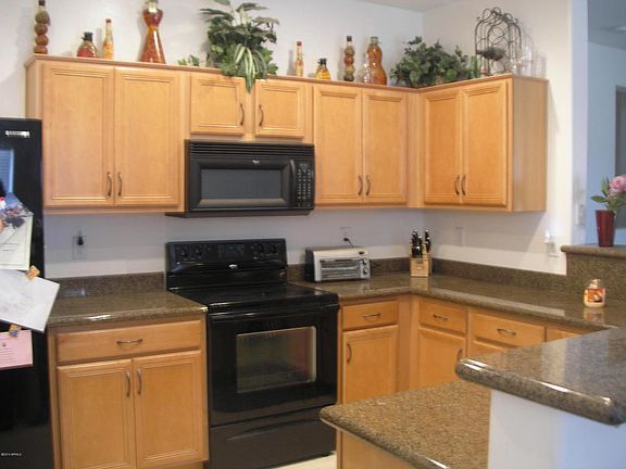 4th image of 33998 N Cobble Stone Dr