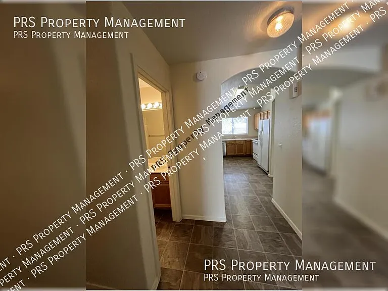 818 W Silver Creek Rd — Photo 22
