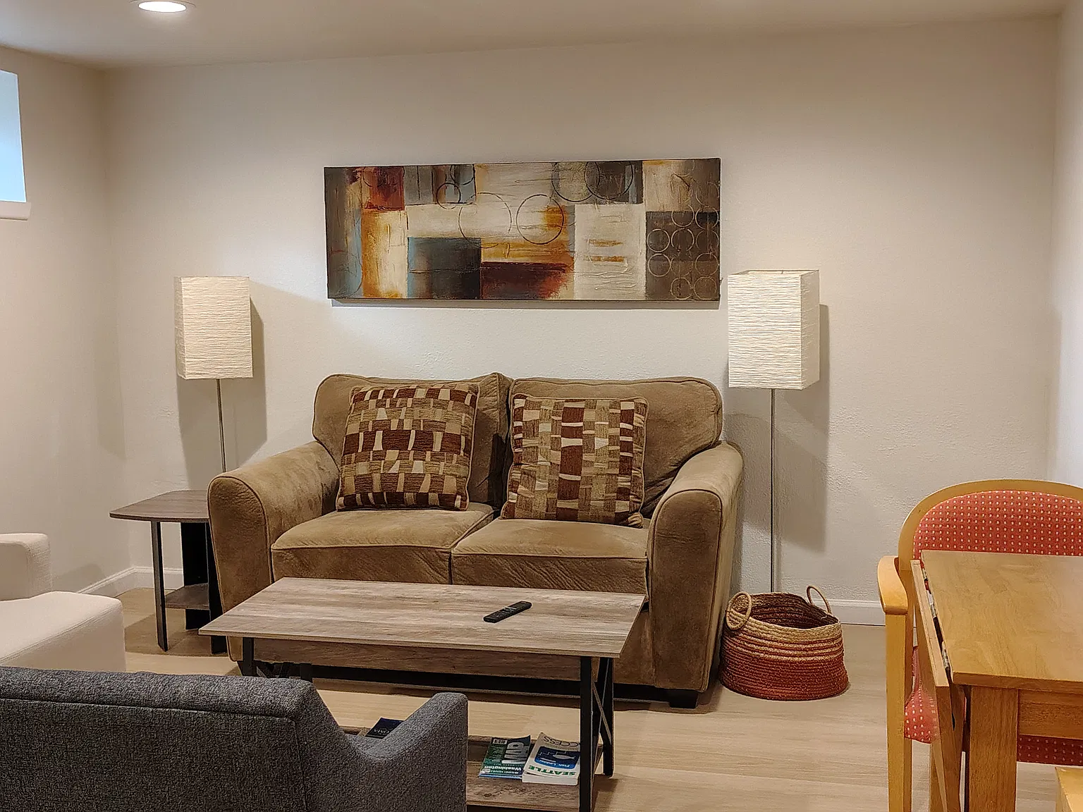 2 bed, 1000 sqft, $1,800 — Photo 3