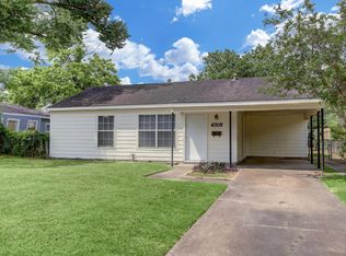 6705 Thornwall St, Houston, TX 77092