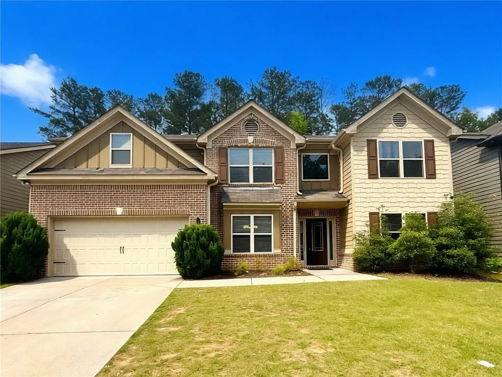 5 bed, 3.0 bath, 2847 sqft, $2,550 — Photo 1
