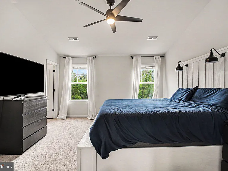 2525 Drake Ln — Photo 16
