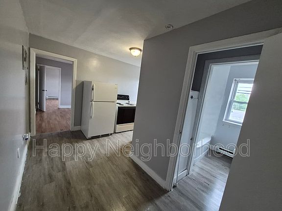 4th image of 5-7 Upson St Unit 5