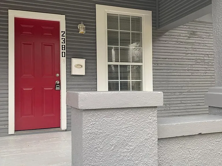 2380 Liberty St — Photo 2