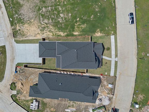 3rd image of 11812 Benes Dr