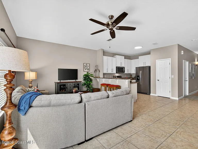 2515 Revolution St #103 — Photo 8