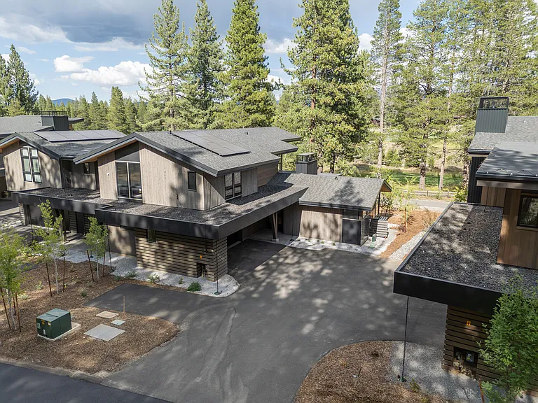 10077 Jakes Way — Photo 41