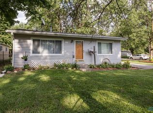2310 Vaness Dr, Toledo, OH 43615