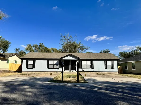 306 Edmond St #B, Taylor, TX 76574
