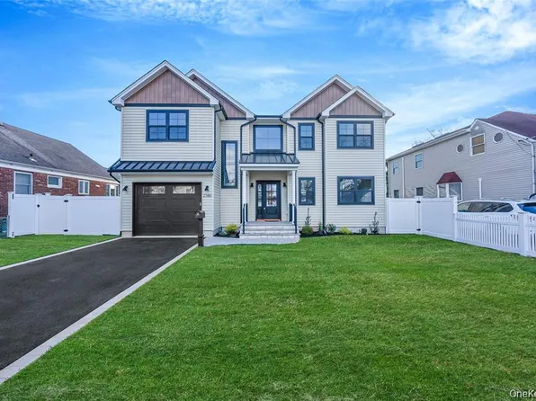 2386 Marlboro St, East Meadow, NY 11554