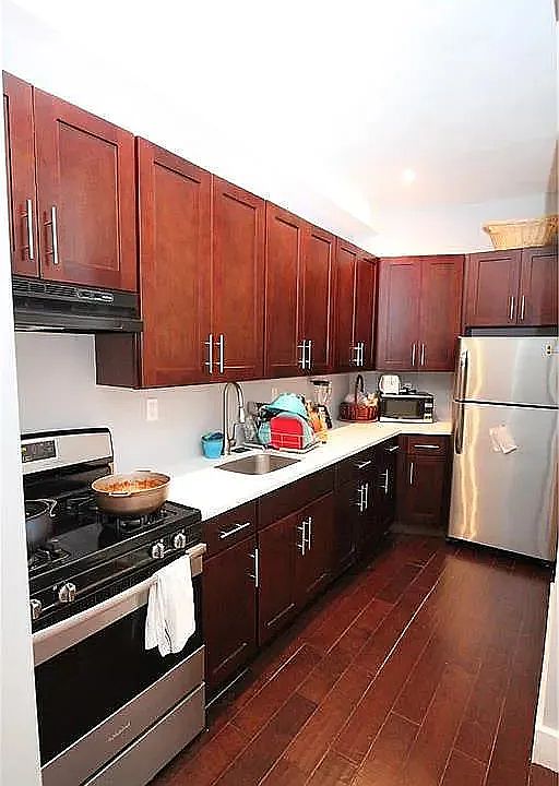 1st image of 2839 W 15th St
