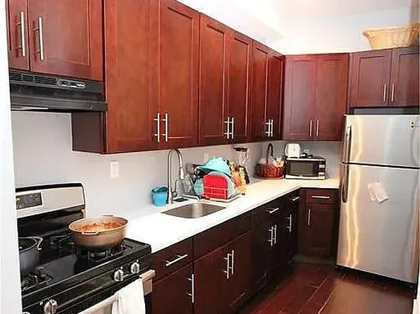 2839 W 15th St, Brooklyn, NY 11224