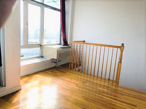 4th image of 976 Myrtle Ave #4A