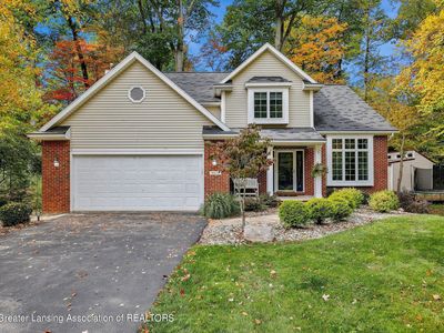 4429 Apache Dr, Okemos, MI, 48864