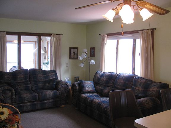 2nd image of 9852 N Steinbarger Lake Dr