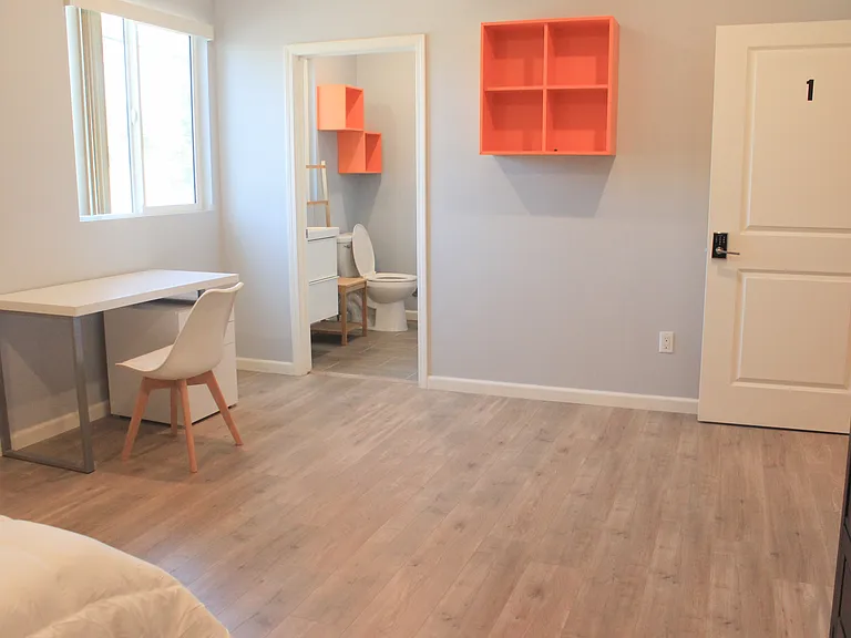 1259 W 36th Pl — Photo 21