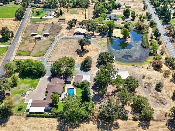 4th image of 8720 Tavernor Rd