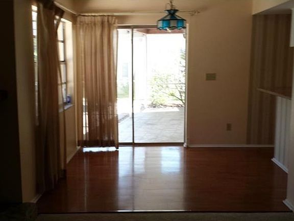 5th image of 89 Harbor Woods Cir