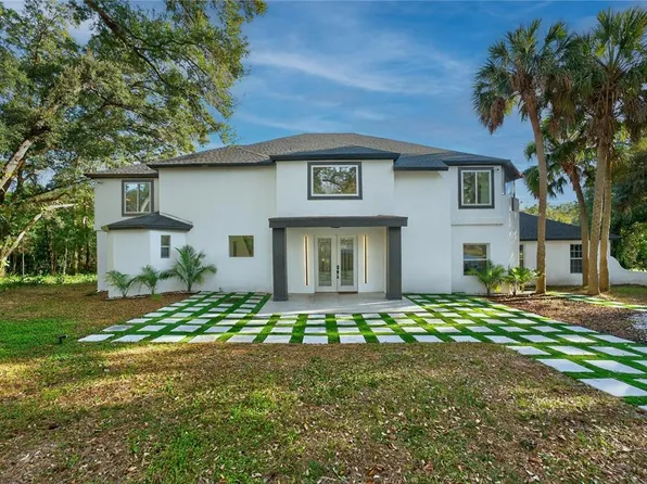 305 Sweetwater Club Cir, Longwood, FL 32779