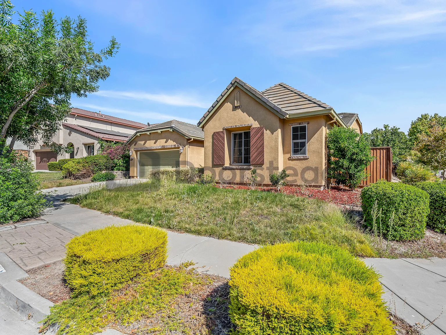 4 bed, 3.0 bath, 2237 sqft, $3,650 — Photo 3