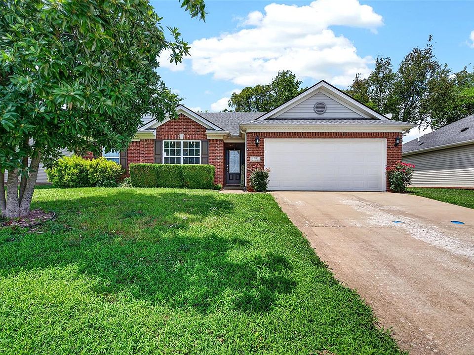 1st image of 1301 Chicory Way