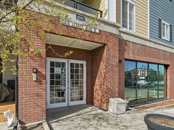 215 Legacy Blvd SE #4414, Calgary, AB T2X 3Z5