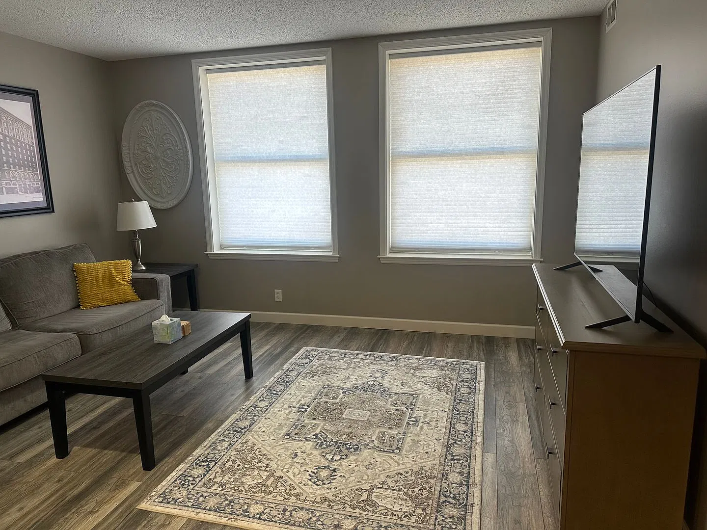 Downtown 1 bed 1 bath — Photo 3