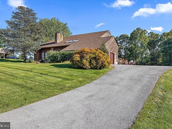 2nd image of 115 Freedom Valley Cir