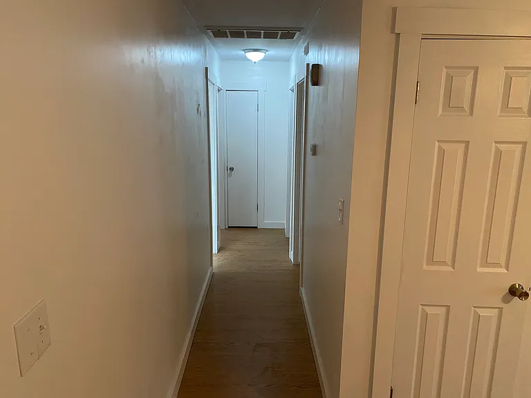 413 S Hickory Ave — Photo 10