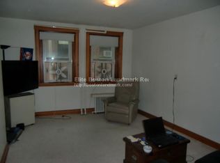 12 Moon St APT 1, Boston, MA 02113