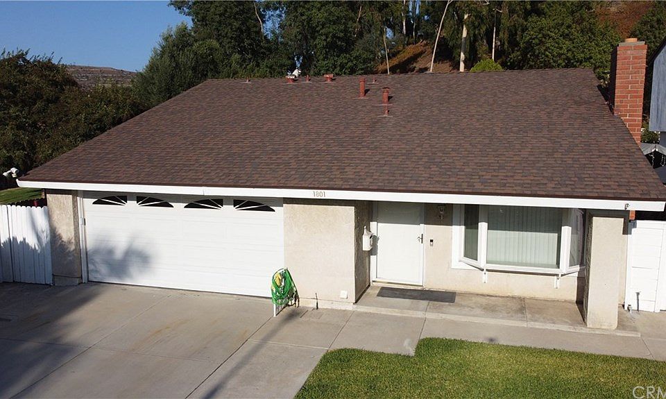 2nd image of 1801 E Woodgate Dr