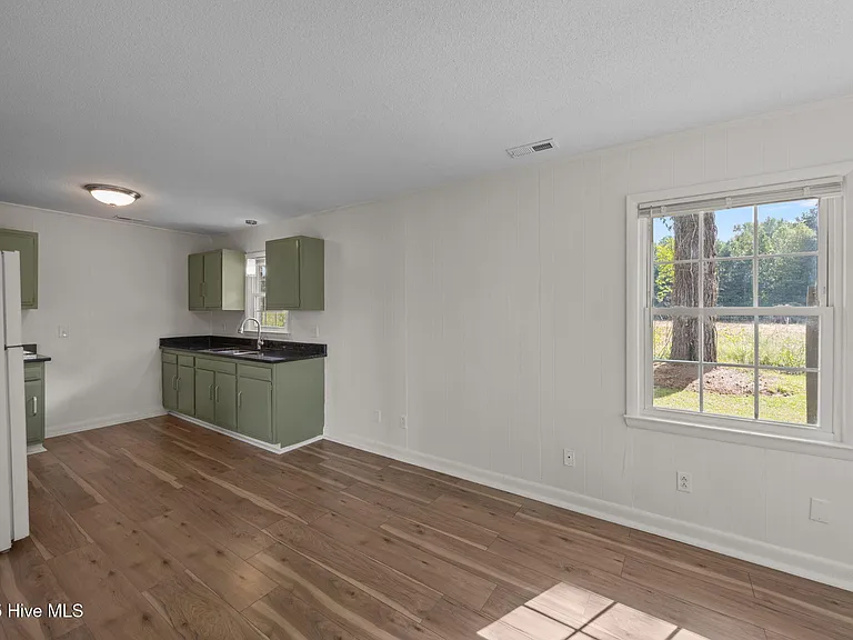 74 Cedar Rd — Photo 9