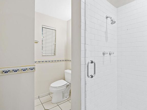 2nd image of 125 Beverly Road