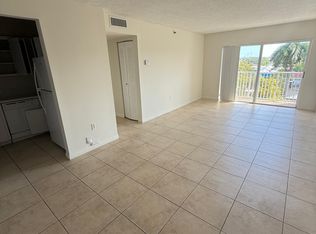 3711 SW 27th St #514, Miami, FL 33134